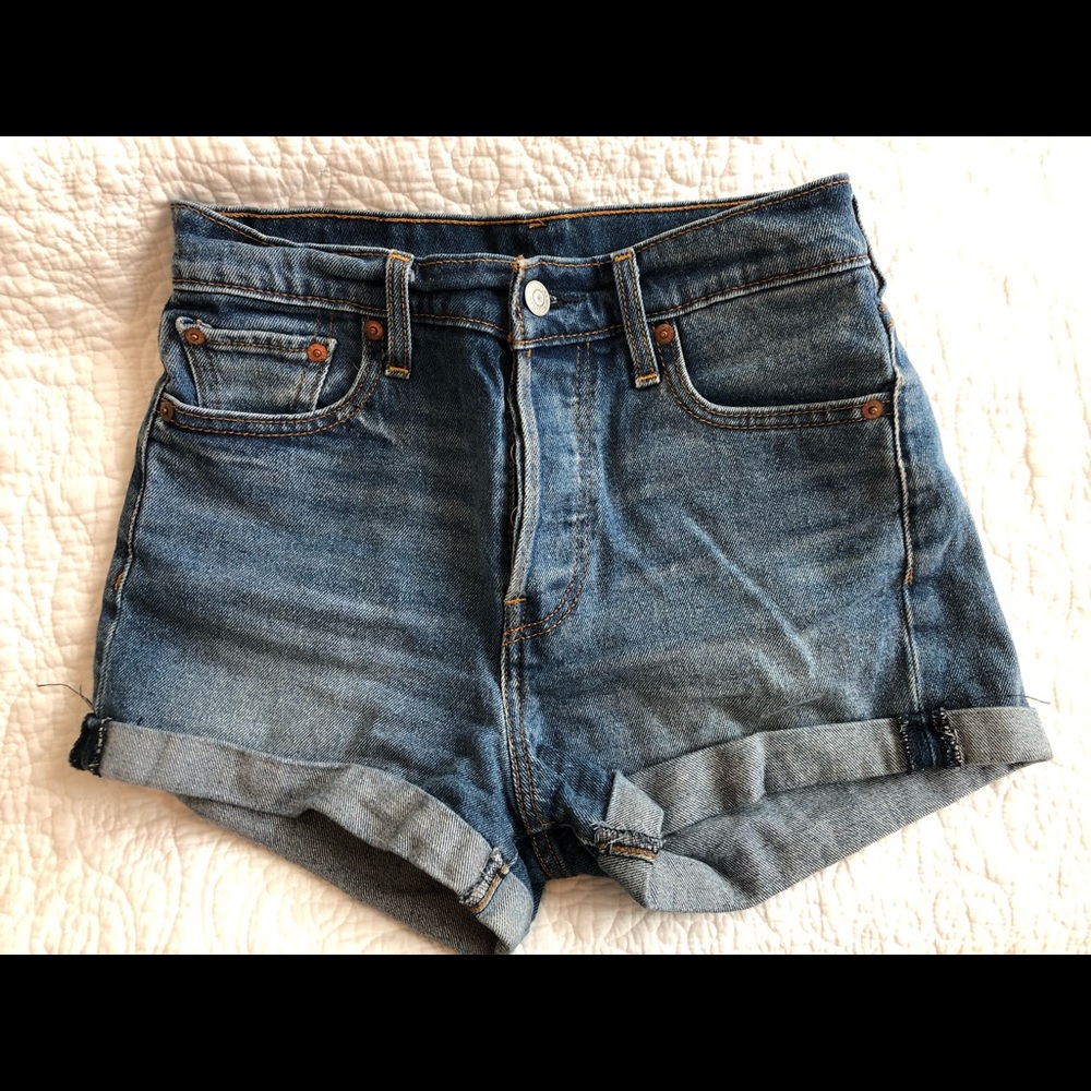 Levi’s high waisted retro shorts! Dark/medium blue color. Size 26 waist.